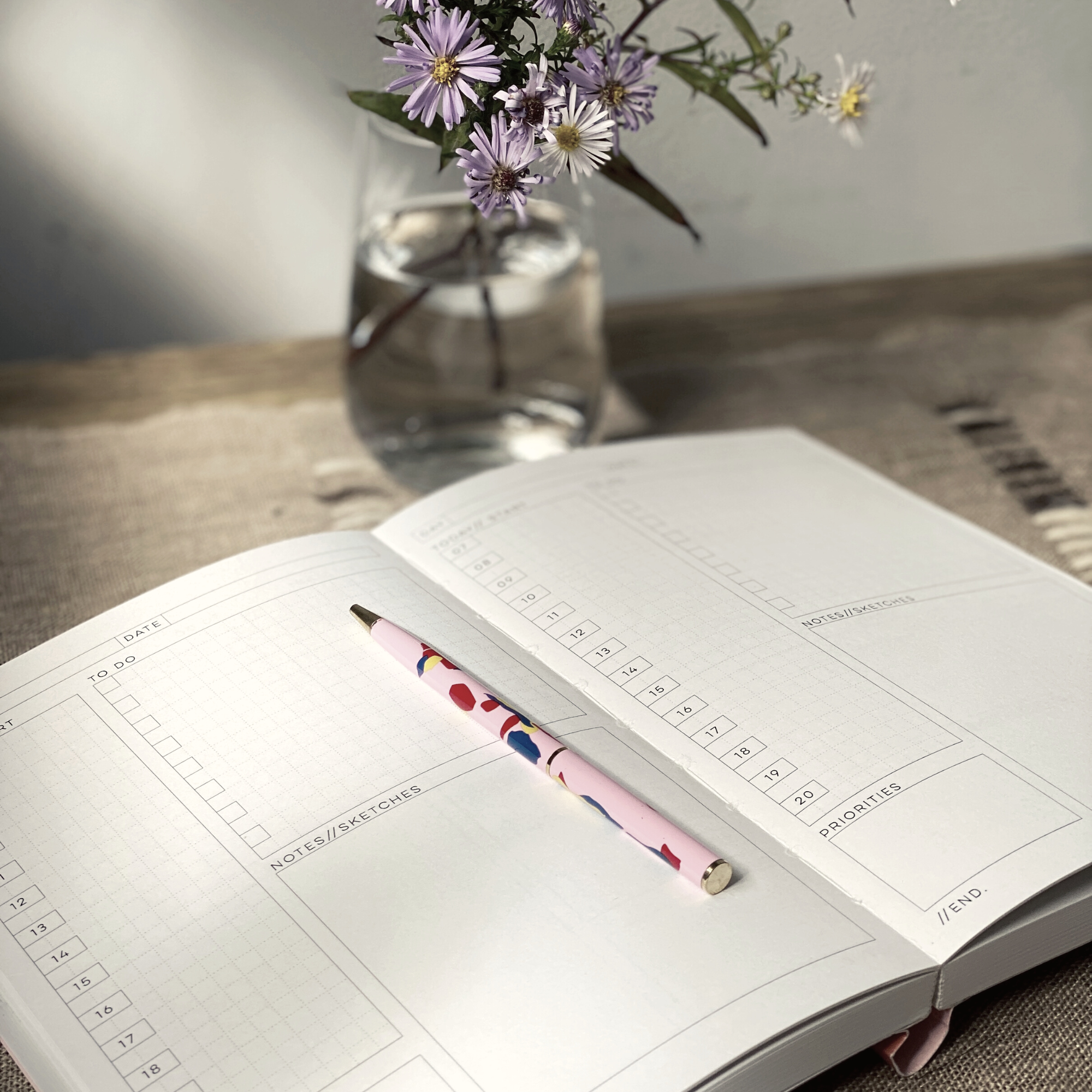 Lay flat undated planner